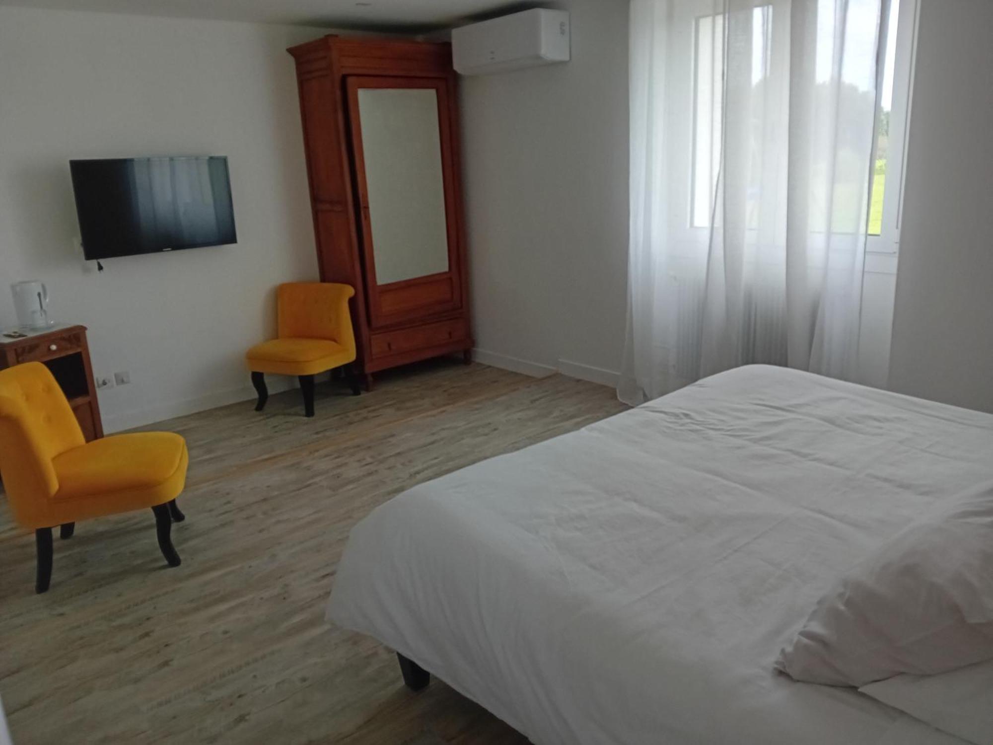 La Maison De Pescate Souprosse Pokoj fotografie